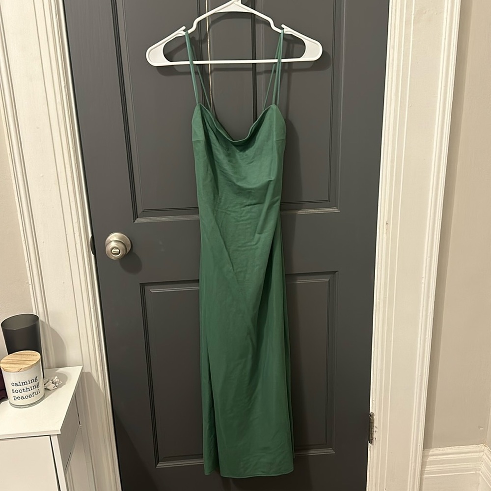 BRAND NEW green midi dress